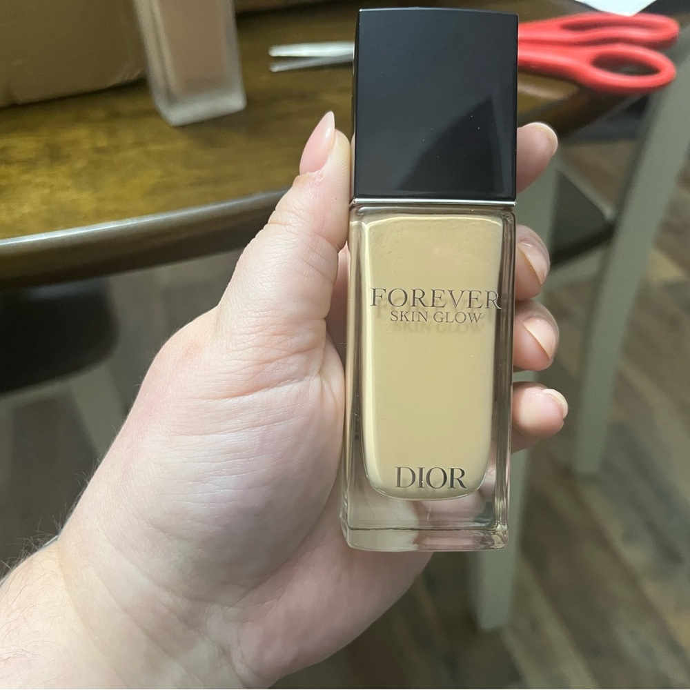 Dior Forever Skin Glow Foundation 2 shades 1.5N & 2CR brand new!